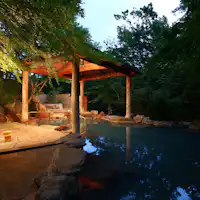 บ่อน้ำพุร้อนกลางแจ้ง