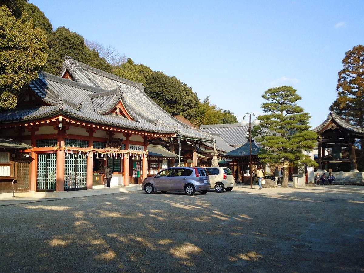 【ข้อมูลบริเวณใกล้เคียง: ทาคิยะ ฟุโดซอน】โฮราคุเด็น