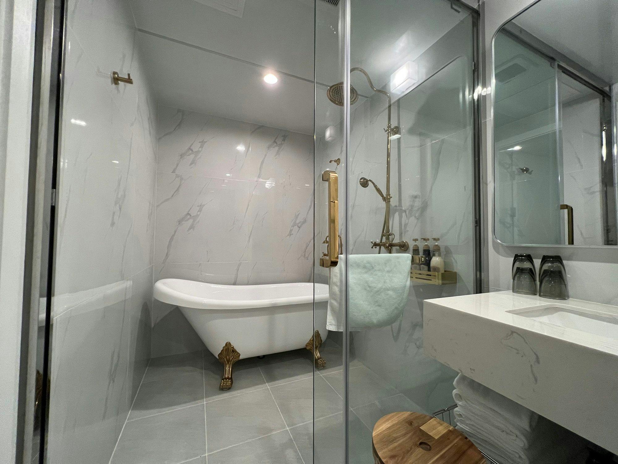 ห้องน้ำและห้องสุขามีในทุกห้อง