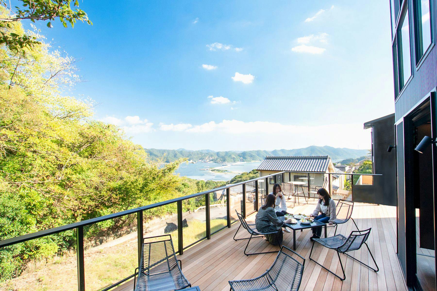 Awaji Island C-Side | Dual View
