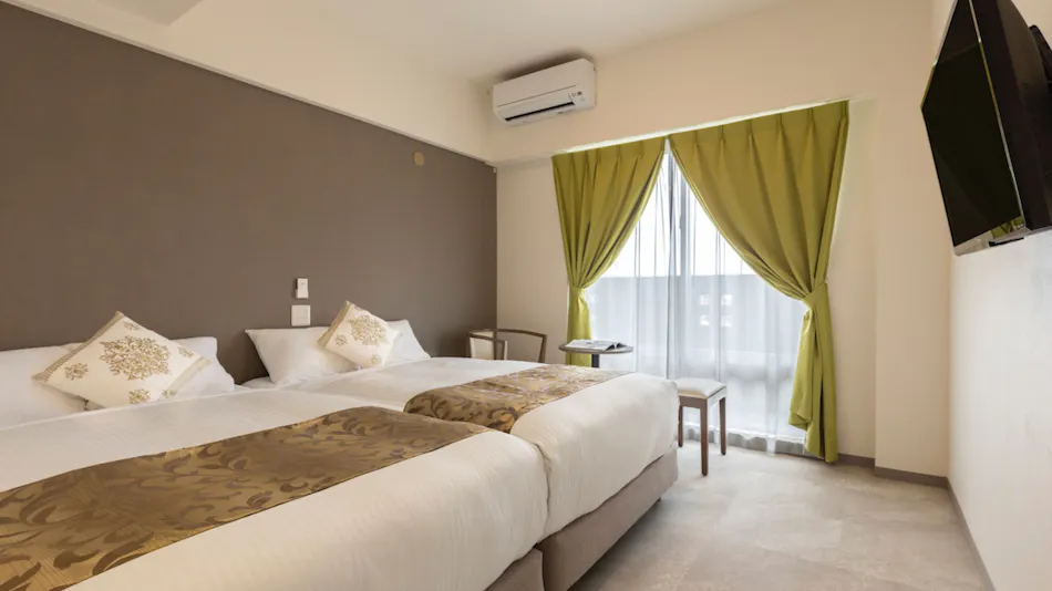 Mr.KINJO GRAND CATS <Ishigaki Island>