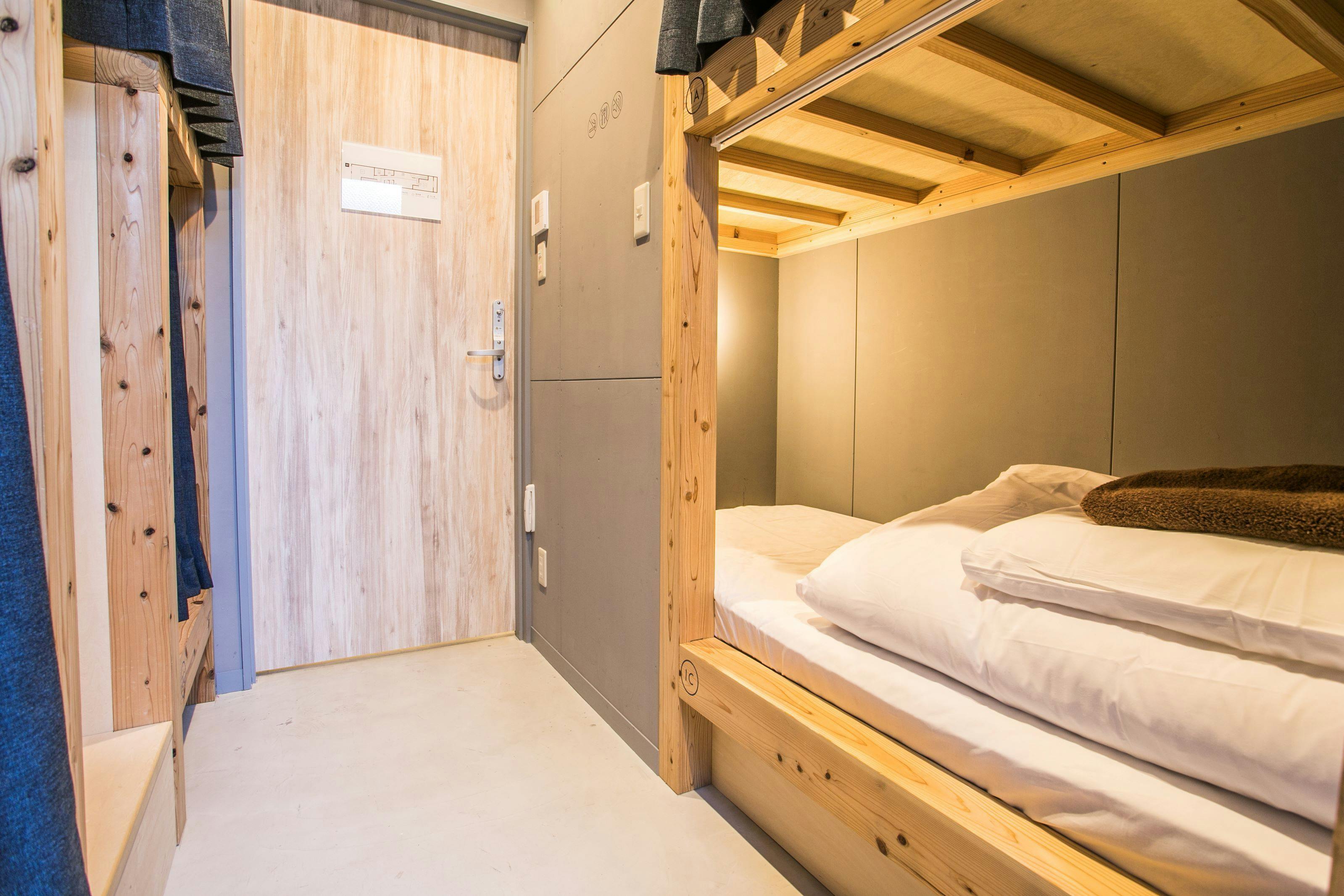 ห้องพักรวม (แยกชายหญิงและเฉพาะผู้หญิง)