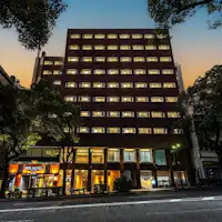 ภายนอก (กลางคืน)