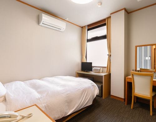 ＜訳あり＞シングルルーム（デスク付き）