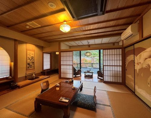 和室10.5畳＋広縁3畳