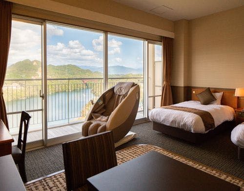 ＜最上階＞マッサージチェア付ツイン