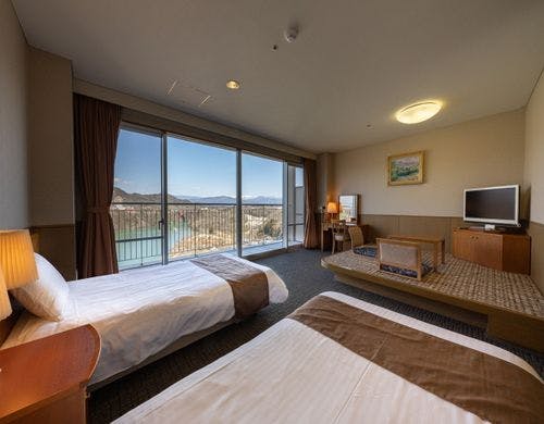 ＜最上階＞小上がり付ツインルーム