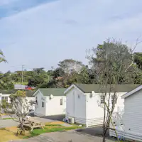 ภายนอกสิ่งอำนวยความสะดวก