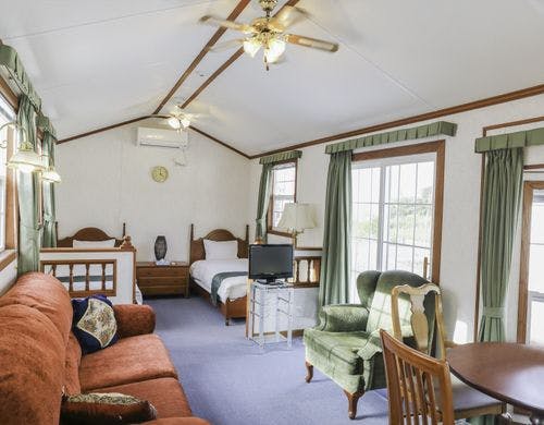 【コテージ】ベッド