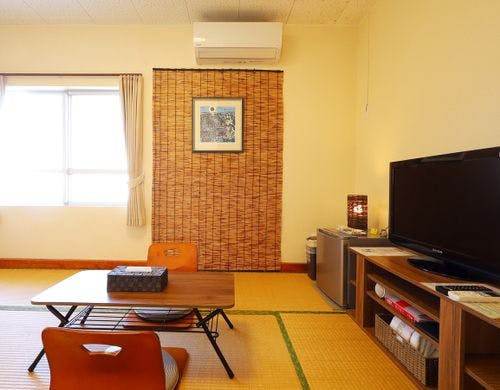 【和室6畳】備え付けのユニットバス