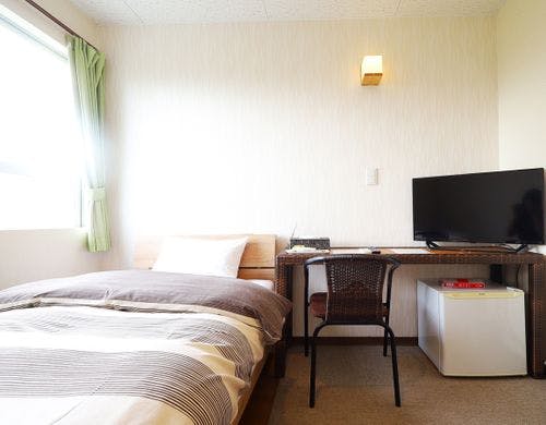 【シングルルーム】 室内は広々♪