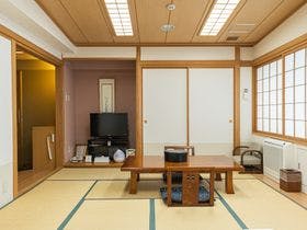 フォーレスト本郷　by　unito