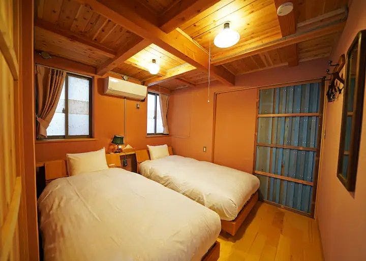 Tsuruba Inn