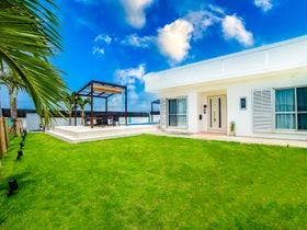 Ａｌｉｖｉｏ　Ｄｉａ　ｃａｌｍａ