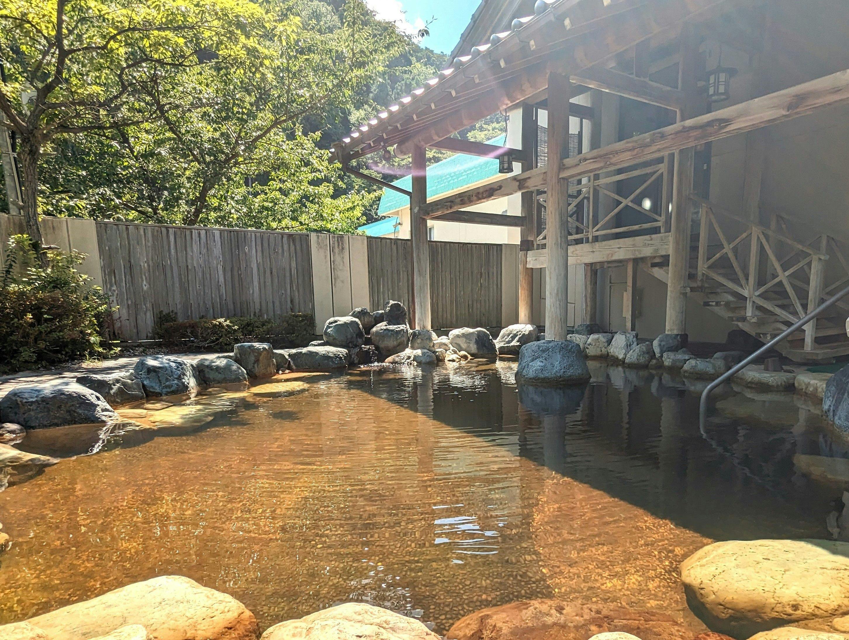 Shogawa Onsen Tonamino Shogawasou Ichimantei