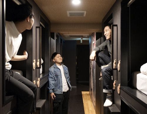 男性ドミトリー