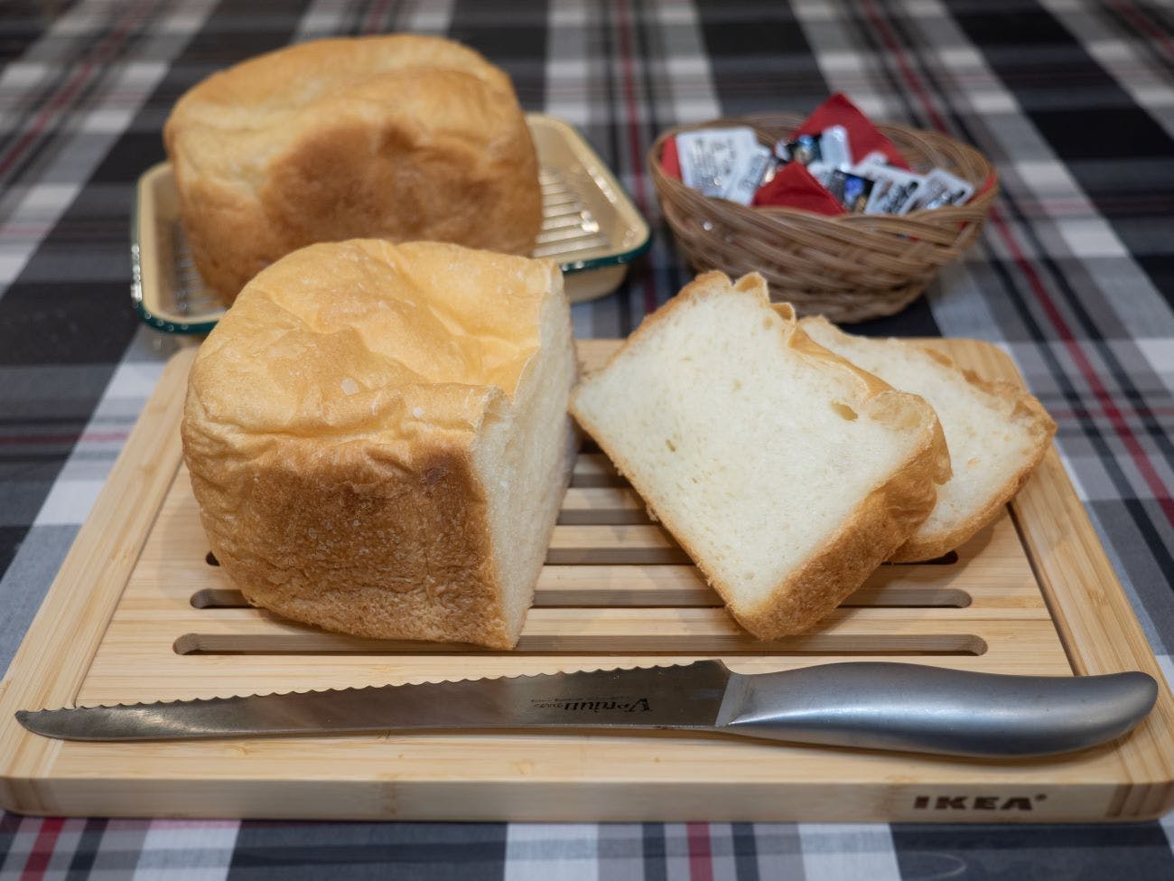 ขนมปังโฮมเมดสำหรับอาหารเช้า (1 ก้อน)