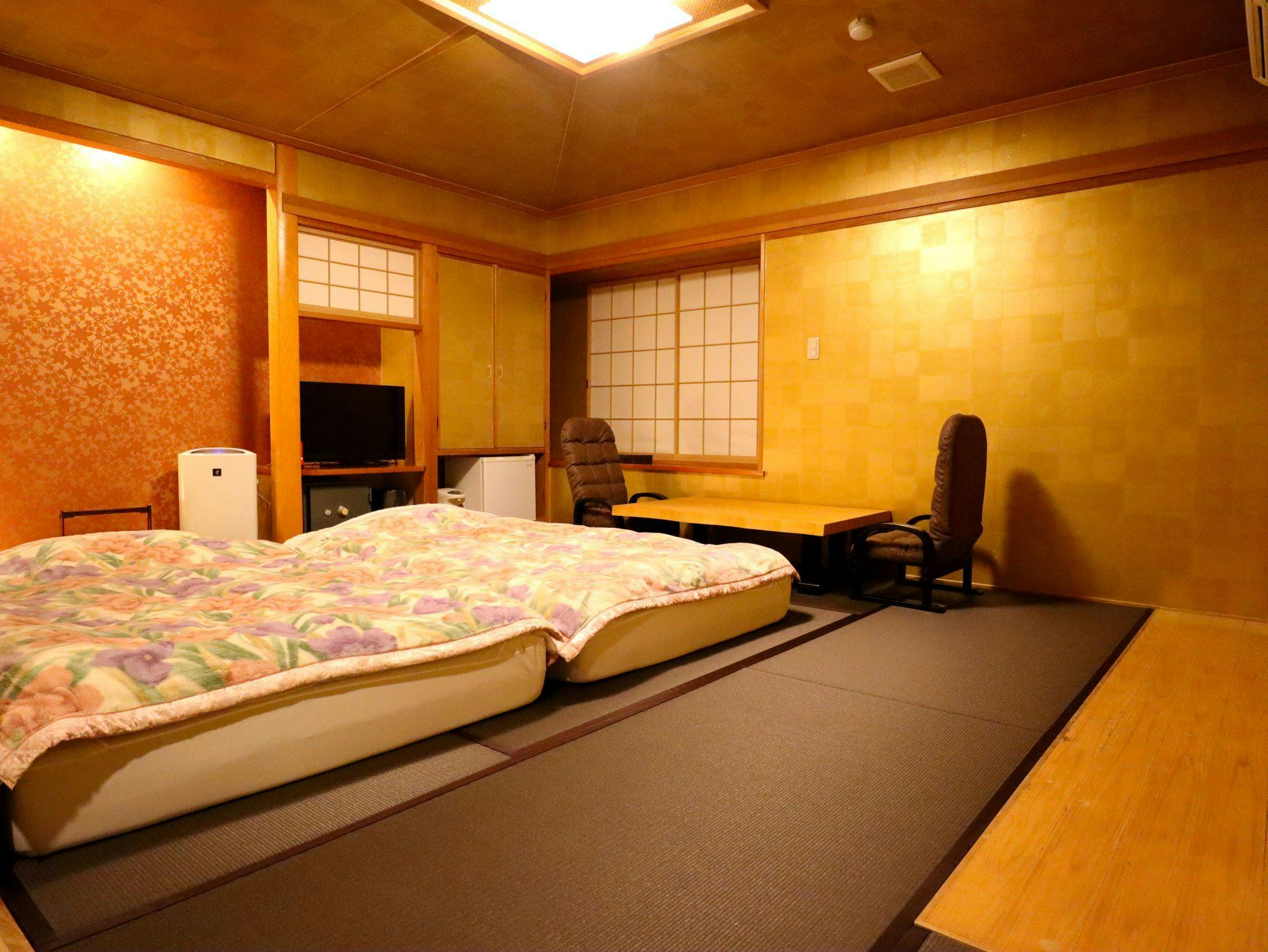 ห้องสไตล์ญี่ปุ่น 10 เสื่อ / ตัวอย่าง