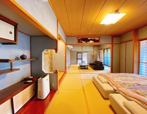 客室「離れ」の内湯