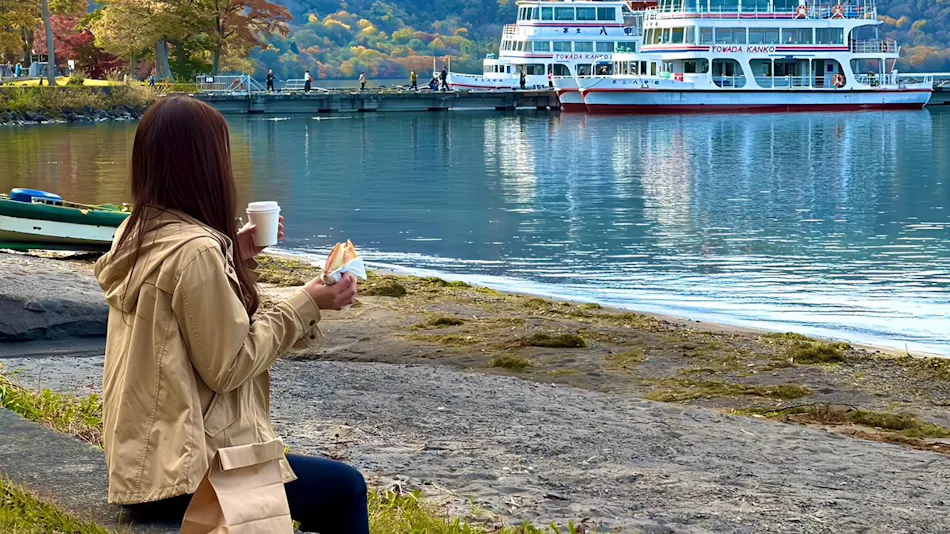 Towadako Lakeside Sakuraku