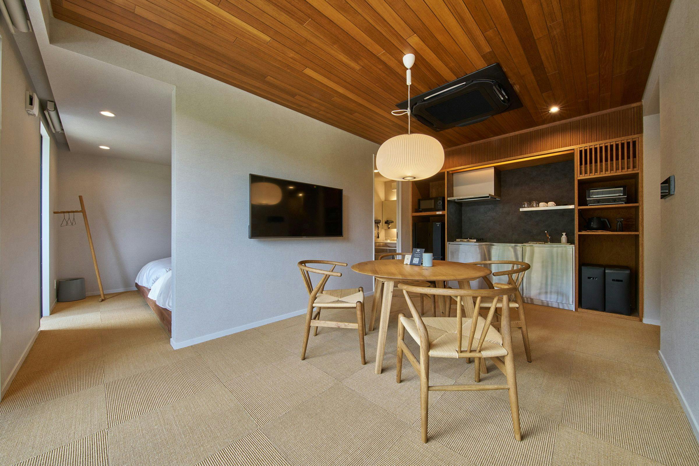 LUXE TECH VILLA ASHITOKU