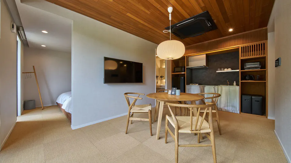 LUXE TECH VILLA ASHITOKU