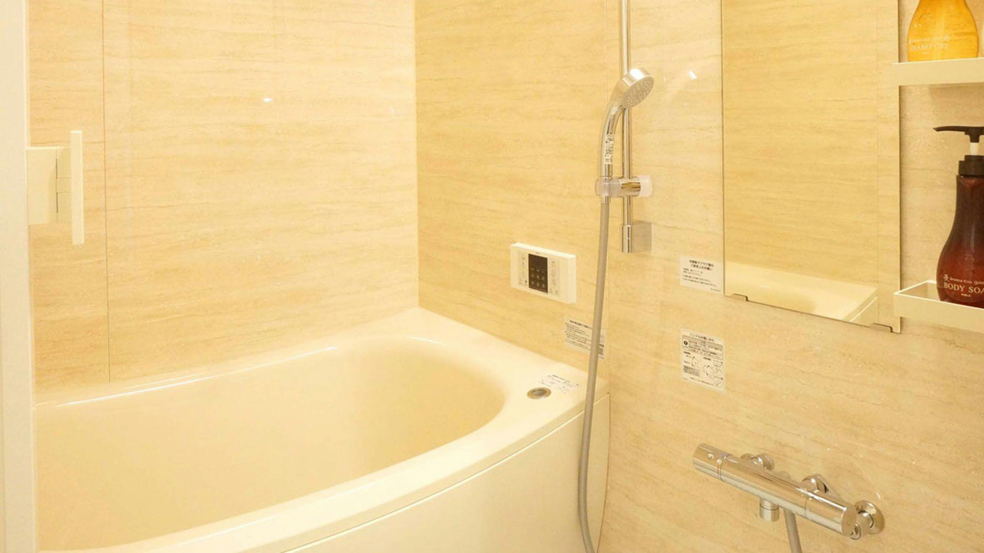 7 Rooms Hotel & Cafe