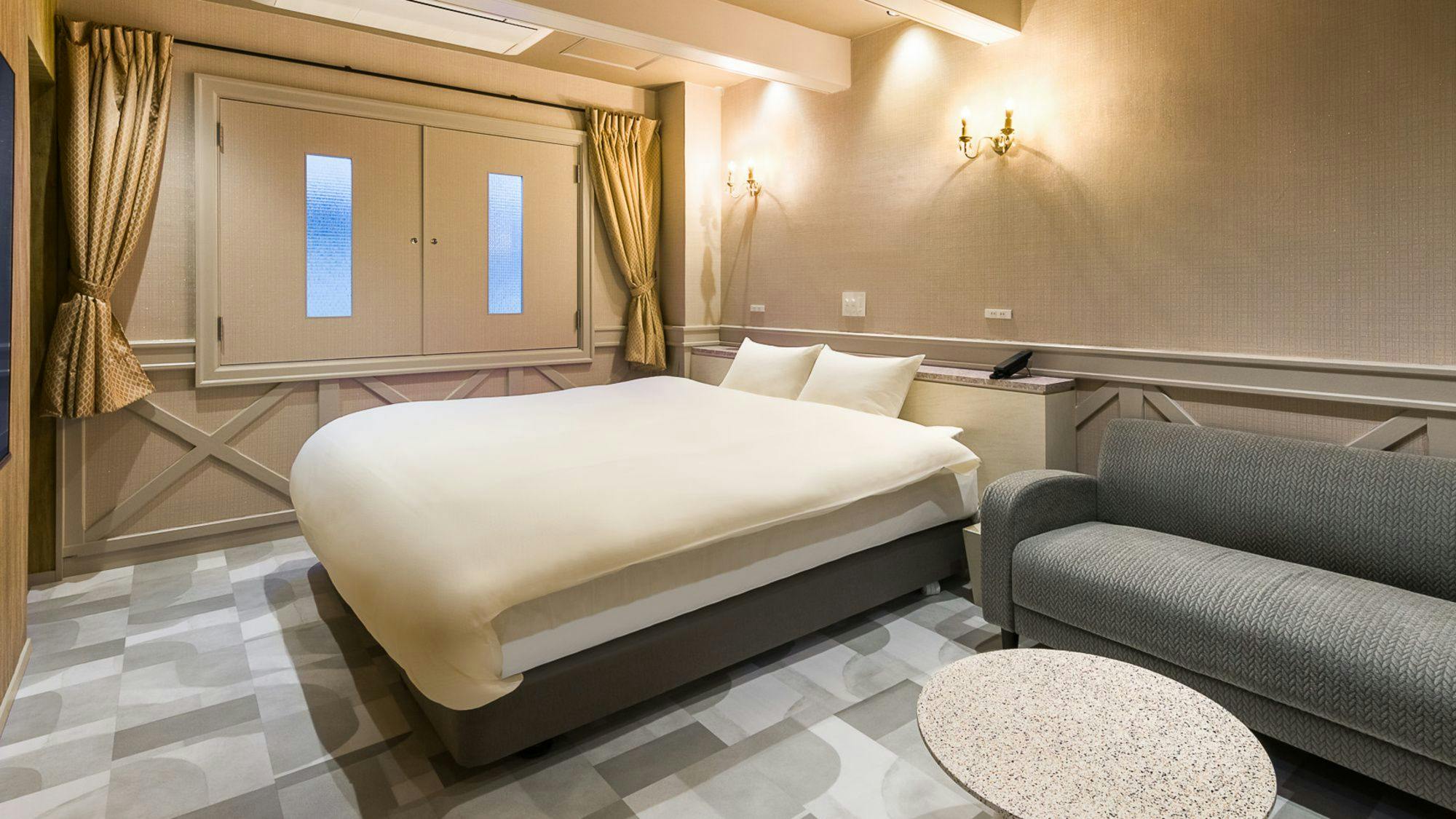 Hotel Noir Blanc