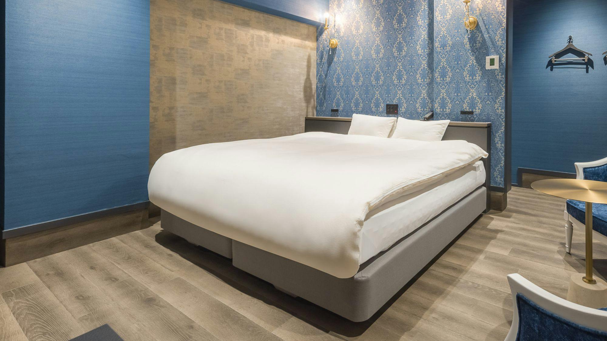 Hotel Noir Blanc