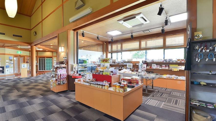 ร้านขายสินค้าท้องถิ่น