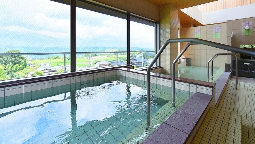 ห้องอาบน้ำพร้อมวิวเทือกเขาแอลป์ตอนกลาง