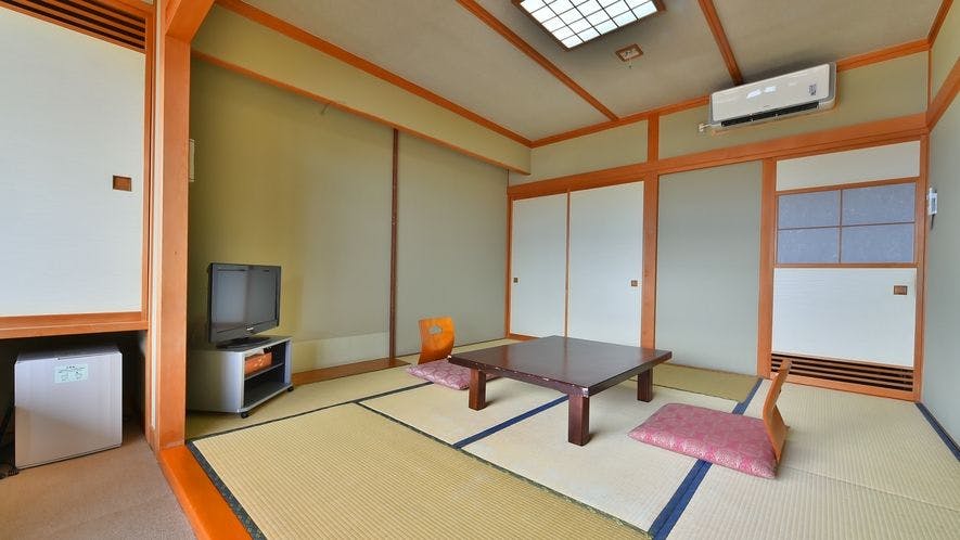 【ห้ามสูบบุหรี่】ตัวอย่างห้องสไตล์ญี่ปุ่นขนาด 8 เสื่อพร้อมวิวเทือกเขาแอลป์