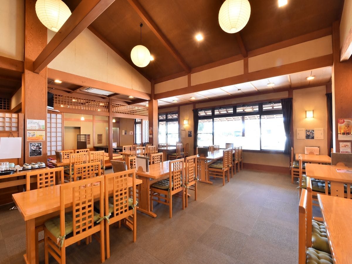 ห้องอาหารชั้น 1 “Hinoki”