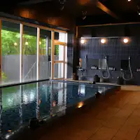 ห้องอาบน้ำรวมขนาดใหญ่