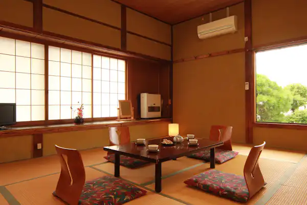 ห้องพักสไตล์ญี่ปุ่น (ห้องพักผ่อนสบาย) 10 เสื่อทาทามิ.