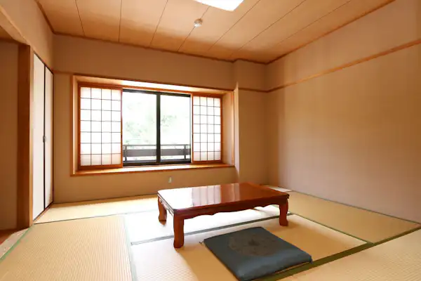 【ห้องสไตล์ญี่ปุ่น 8 เสื่อทาทามิ】ห้องน้ำและห้องสุขาพร้อมเครื่องล้าง