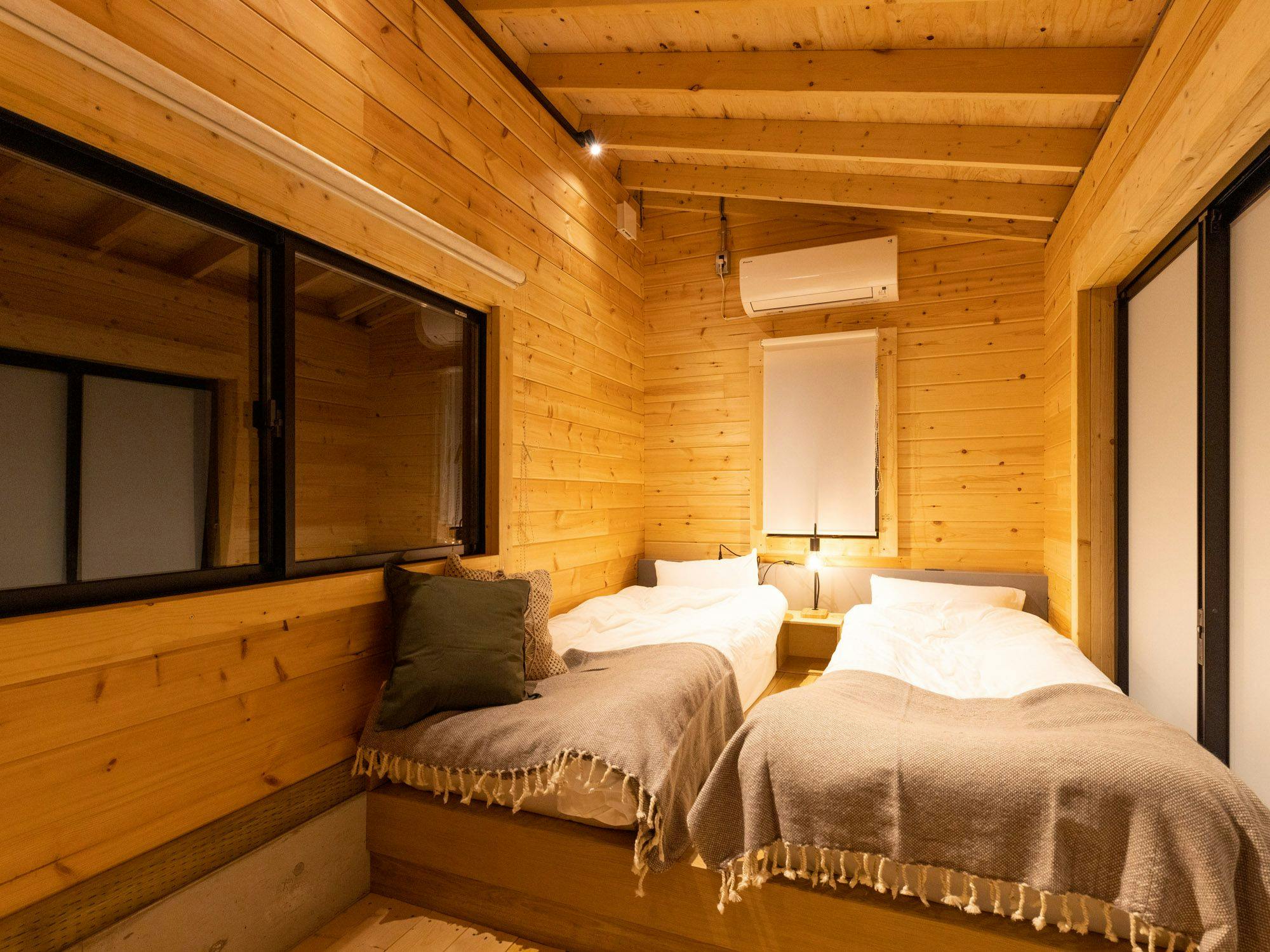 Outdoor Resort 'ETOWA KISARAZU' Surrounded by Nostalgia and Trees