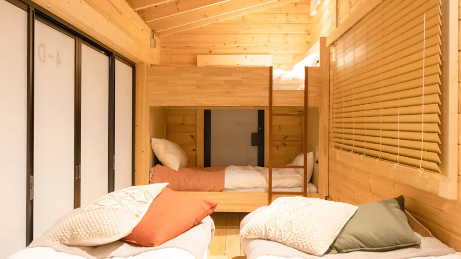 Outdoor Resort 'ETOWA KISARAZU' Surrounded by Nostalgia and Trees