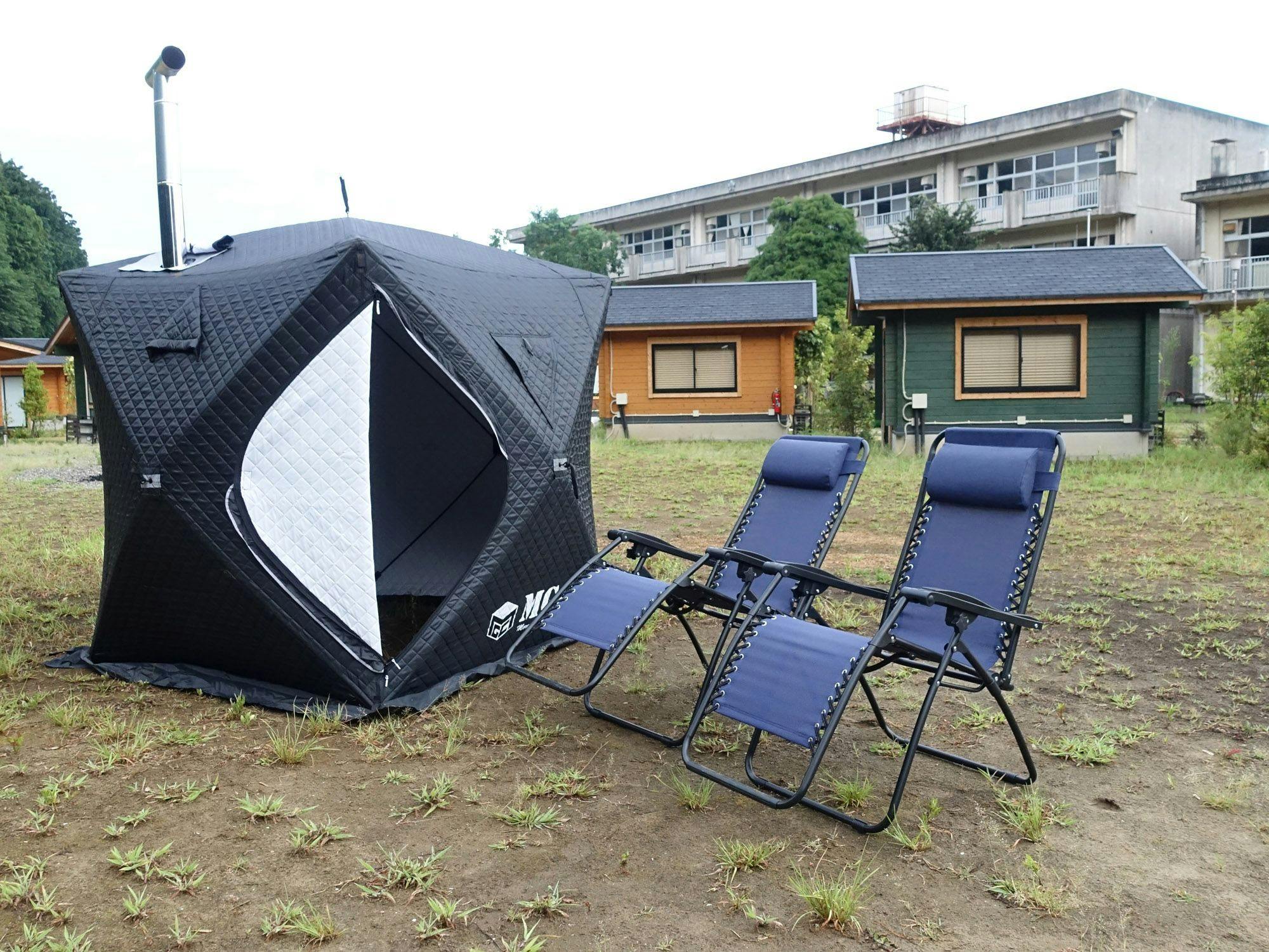 Outdoor Resort 'ETOWA KISARAZU' Surrounded by Nostalgia and Trees