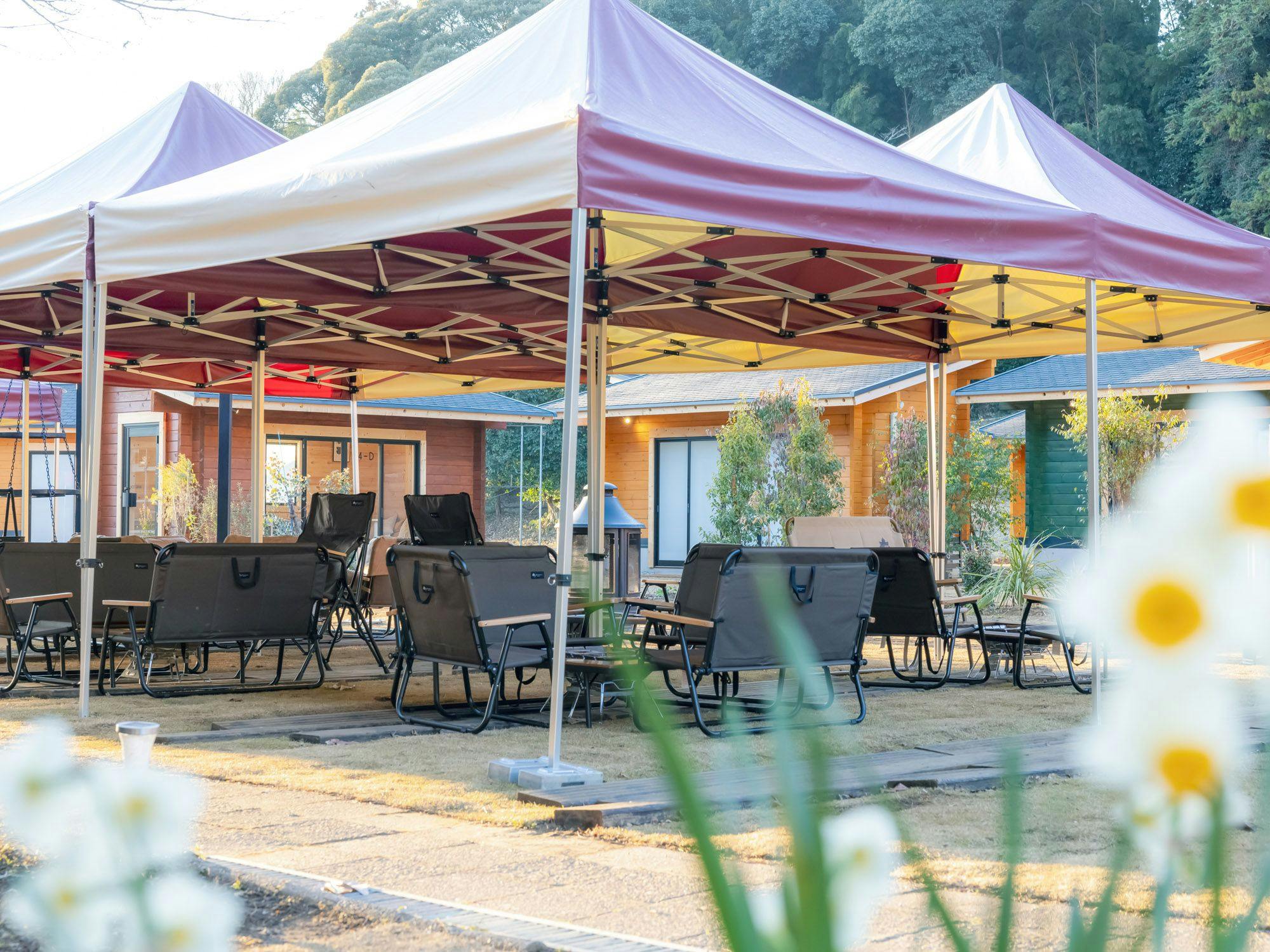 Outdoor Resort 'ETOWA KISARAZU' Surrounded by Nostalgia and Trees
