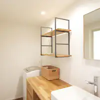 【Tingkat 1: Bilik cuci muka】