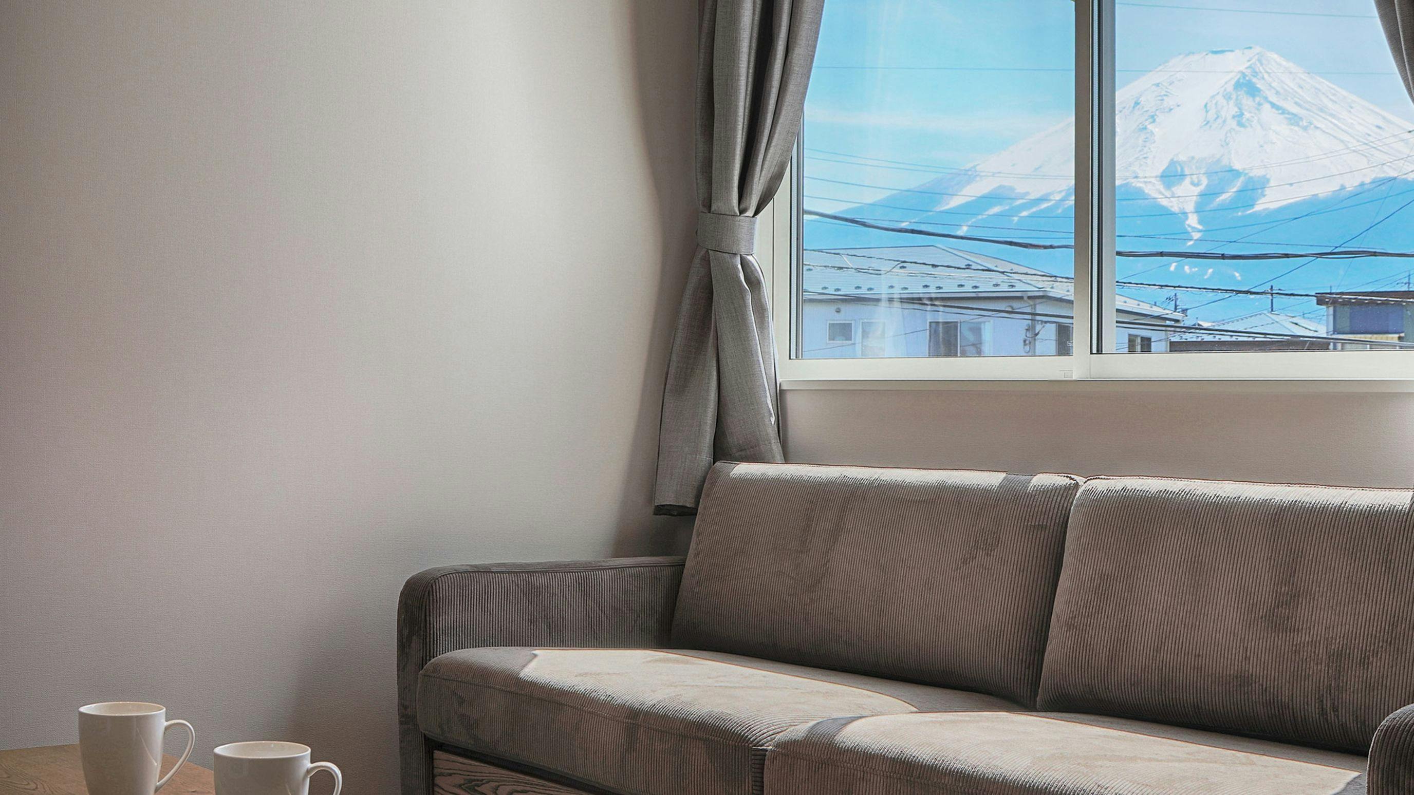 Ruang tamu tingkat 2