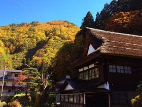 湯滝の宿　西屋