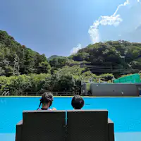 สระว่ายน้ำช่วงฤดูร้อน