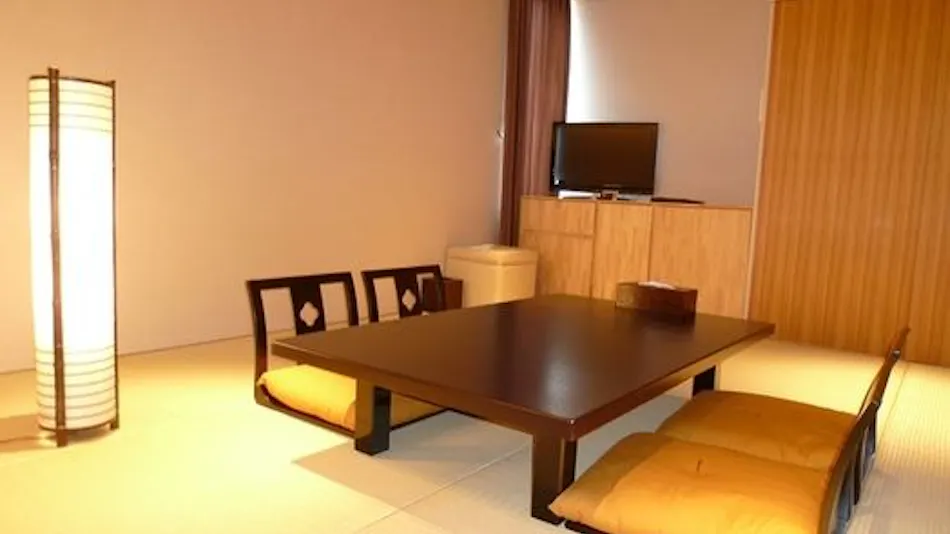 Marche Yusuhara(Kumo-no-Ue Hotel Annex)