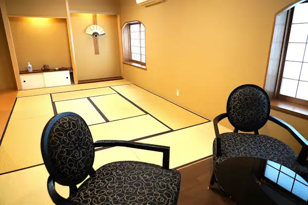 ห้องสไตล์ญี่ปุ่นขนาด 12 เสื่อทาทามิ