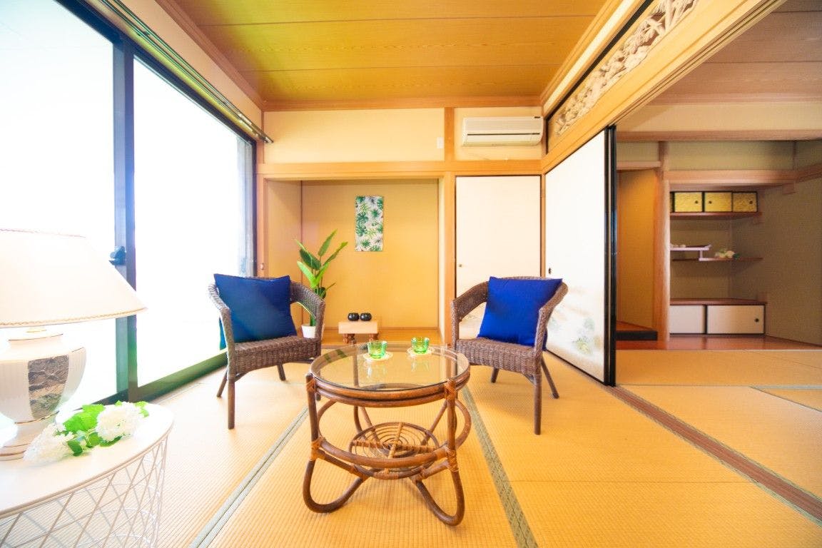 Awaji Seaside Villa in Shizuki