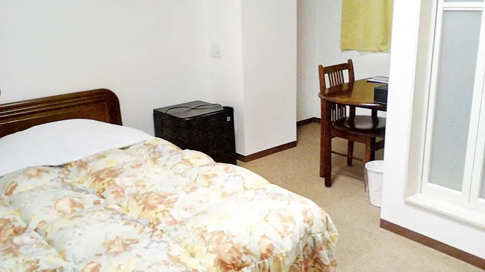 Sunshine Hotel