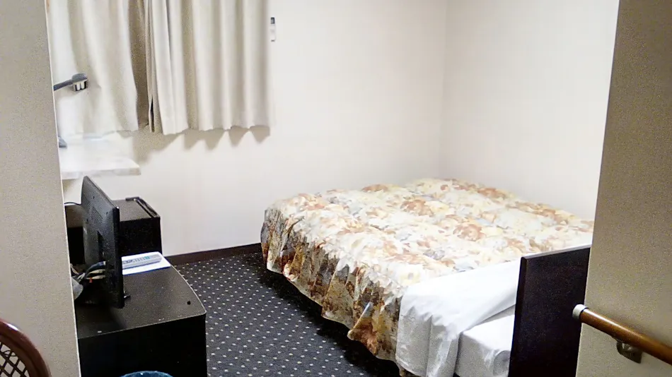 Sunshine Hotel