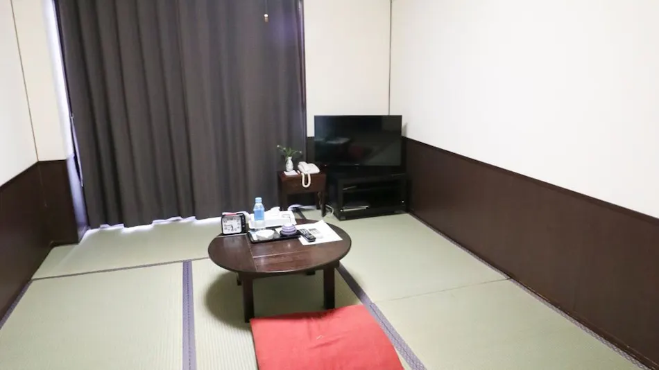 Business Hotel Shirasagi